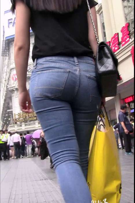 [街拍客视频]jx0021 牛仔紧身裤MM走路姿势真性感