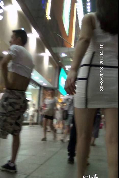 [街拍客视频]jx0147 风韵犹存的白色包臀裙美少妇